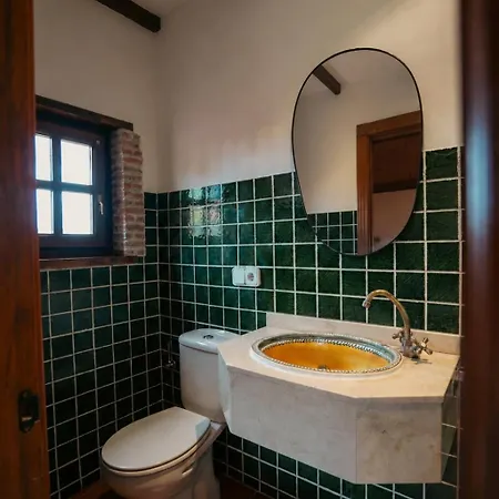 Casa Val De Vida - With Big Garden Дом отдыха *